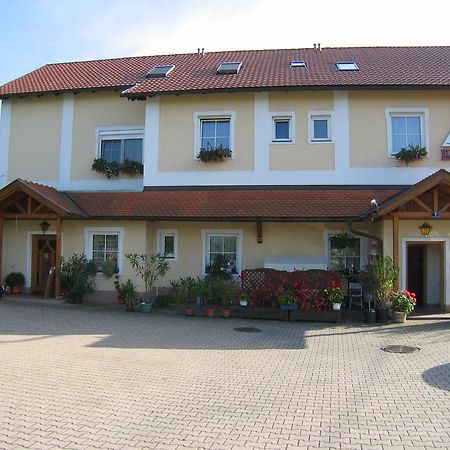 Fruehstueckspension Koelich Klagenfurt am Woerthersee Eksteriør billede